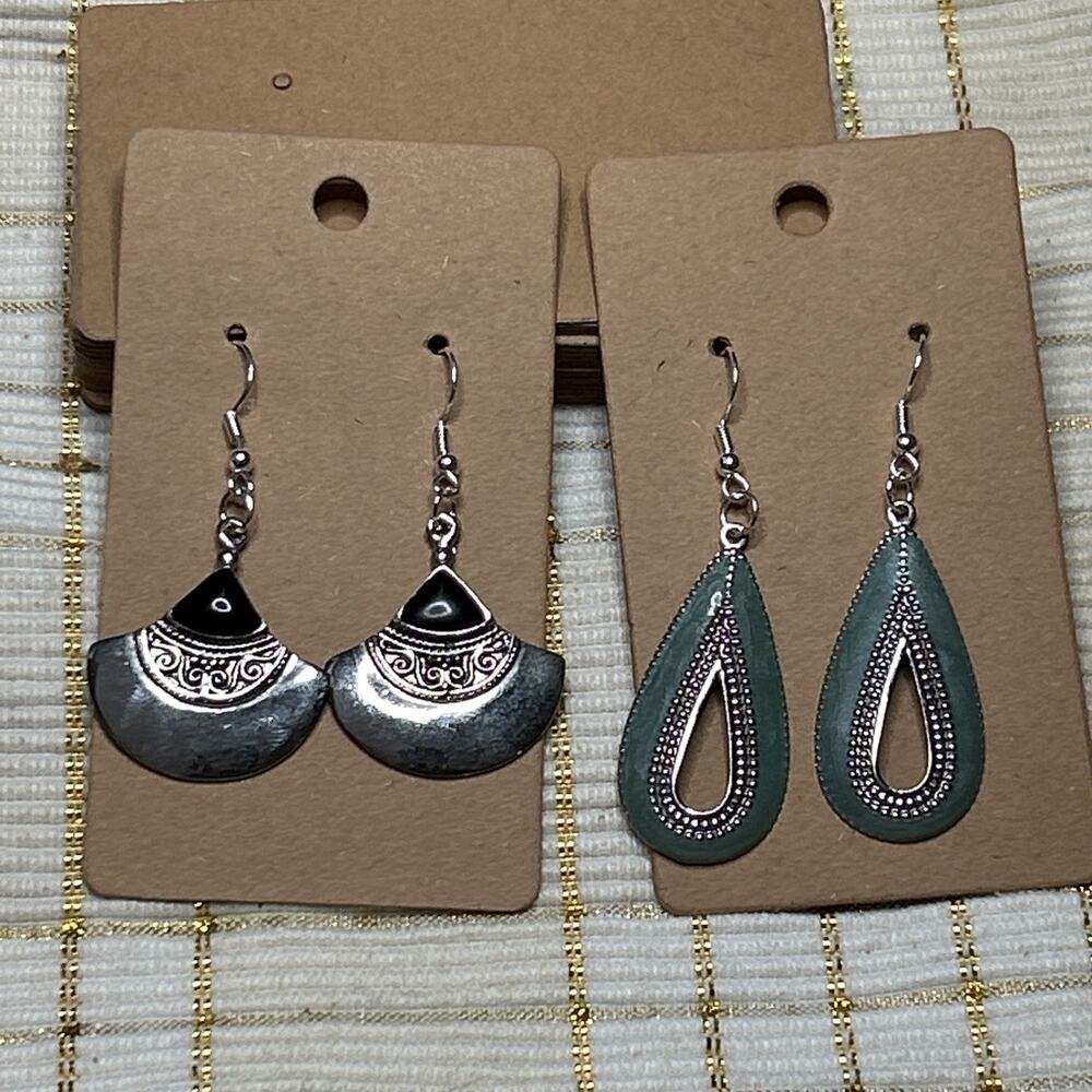 Set of 2 Pairs of Dangle Earrings Silver Tone Black Sage Green Vintage